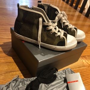 Authentic Prada boys sneakers size 3.5